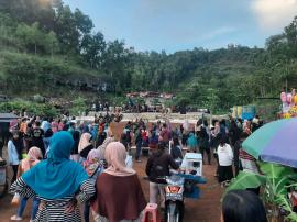Campur Sari Parikarong dan Jathilan Turonggo Mudho, Ramaikan Penutupan Pasar Ramadhan Banglipuran